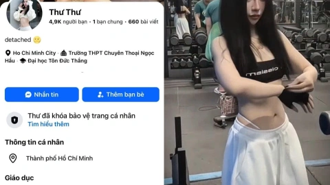 Video sex em Thiên Hương chơi sextoy