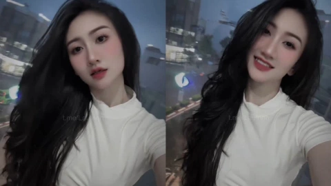Clip nóng Ngọc Linh xinh bú cu